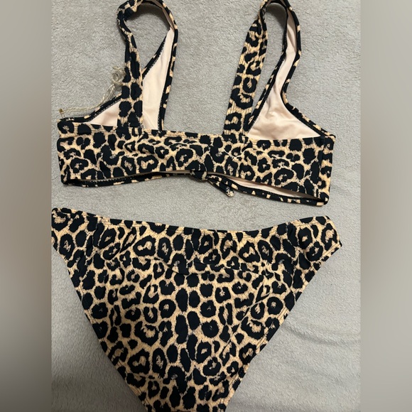 Leopard bikini - Picture 2 of 5